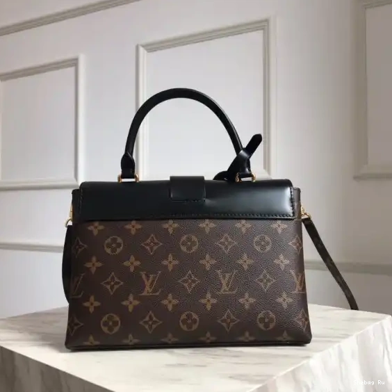 Vuitton ONE HANDLE Louis 0516